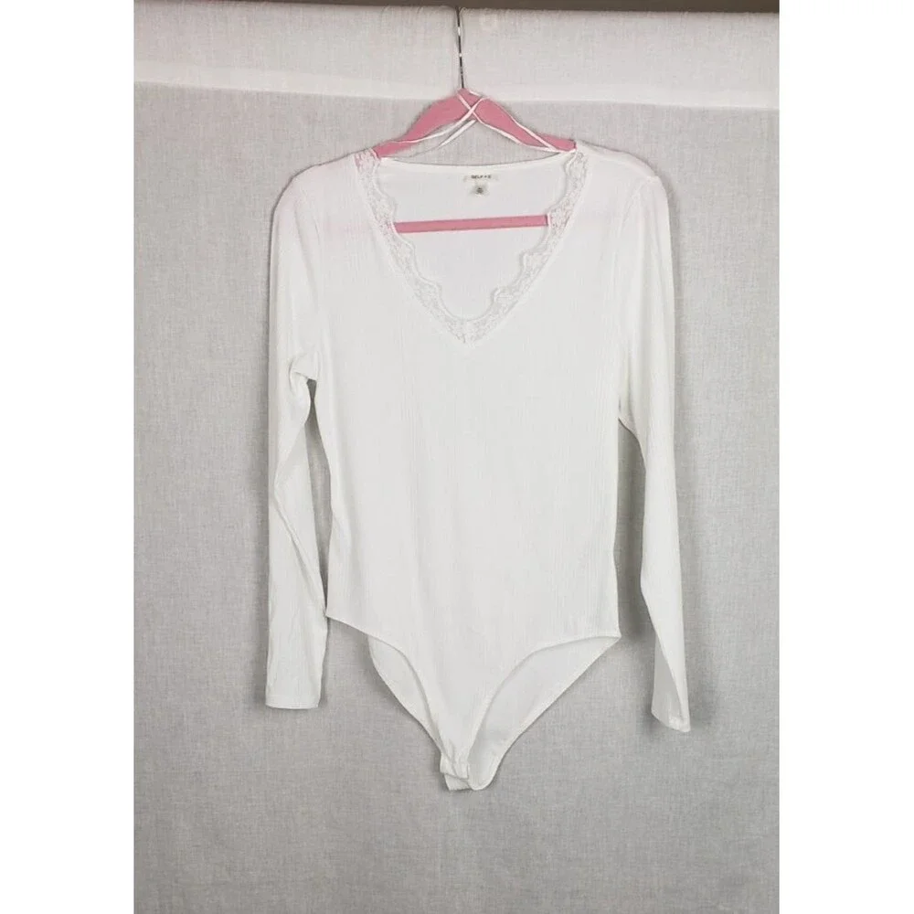 SELF E‎ Bodysuit XL White Ribbed Lace Trim Neckline Long Sleeve Casual Summer